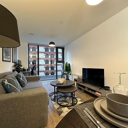 Cozy City Centre Apartment With Free Parking And Free Gym Birmingham Bagian luar foto