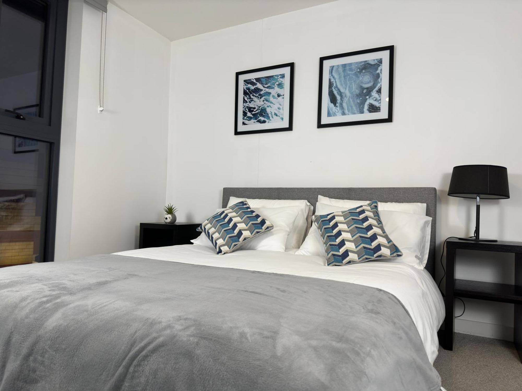 Cozy City Centre Apartment With Free Parking And Free Gym Birmingham Bagian luar foto
