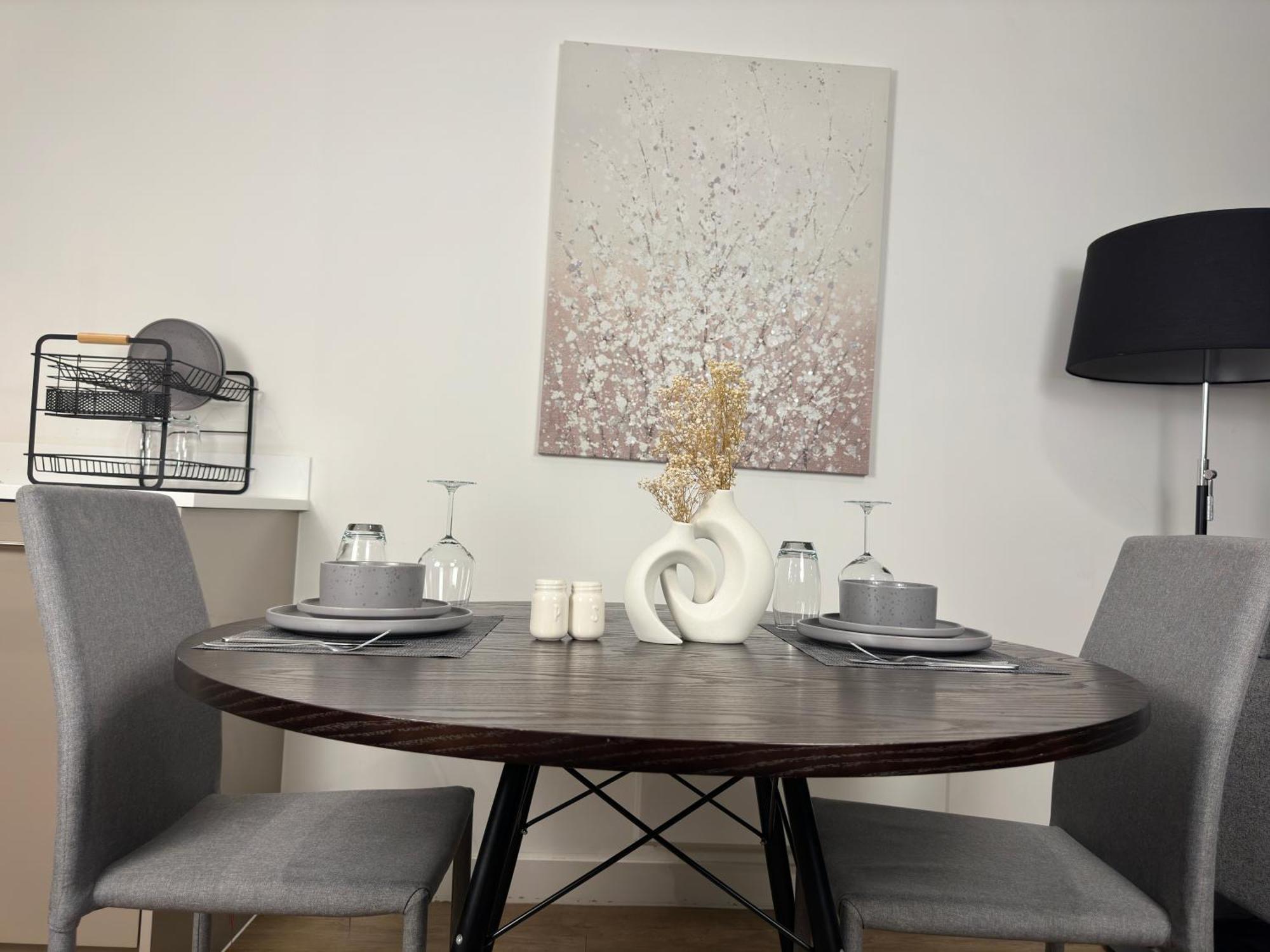 Cozy City Centre Apartment With Free Parking And Free Gym Birmingham Bagian luar foto