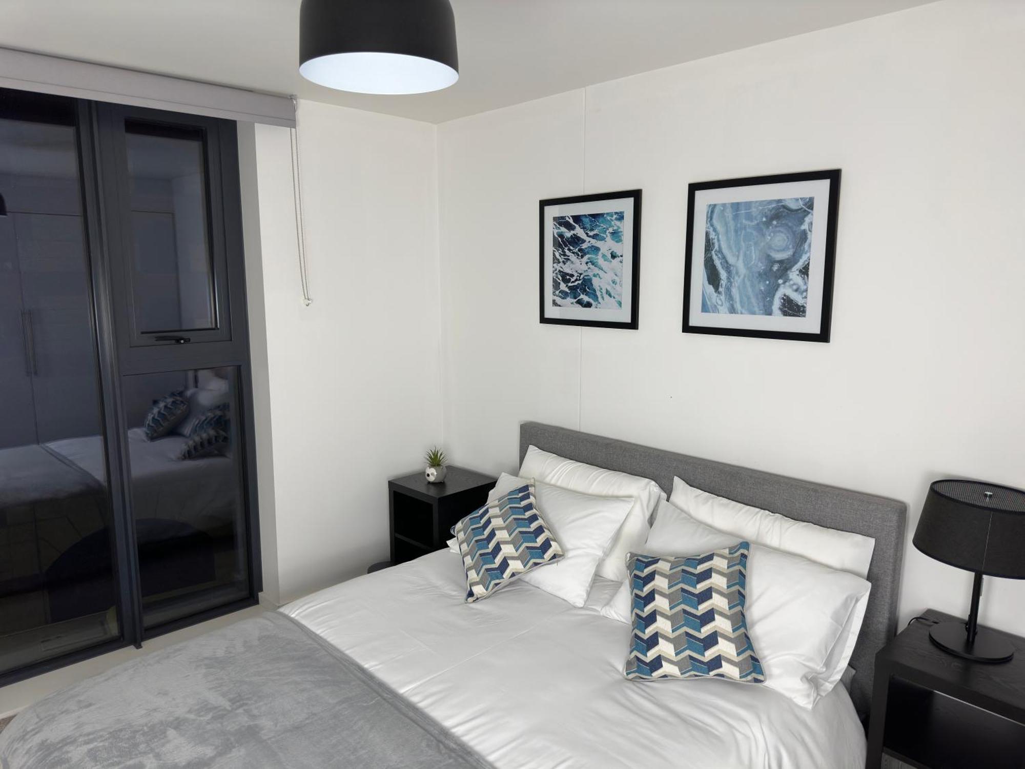 Cozy City Centre Apartment With Free Parking And Free Gym Birmingham Bagian luar foto