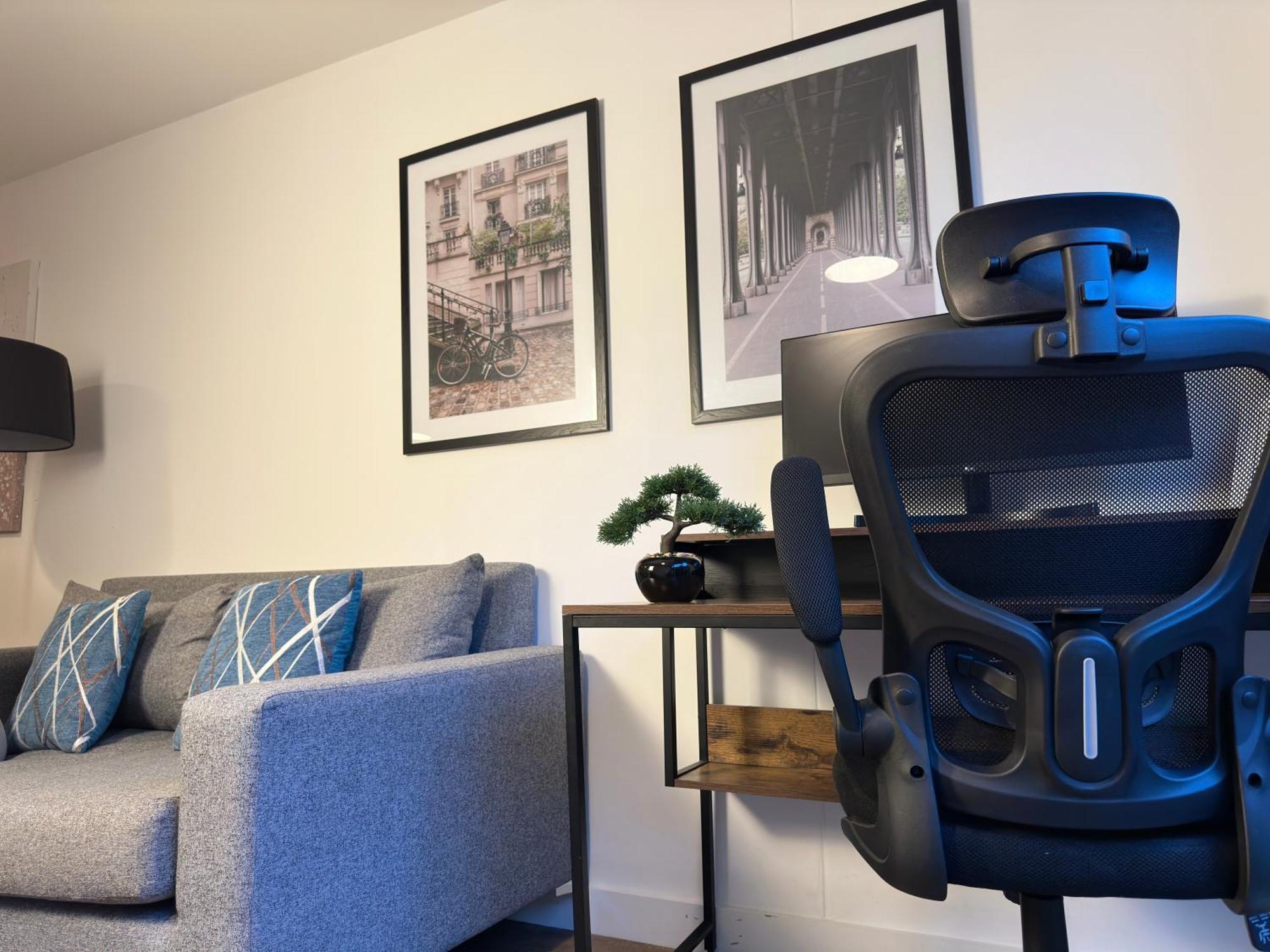 Cozy City Centre Apartment With Free Parking And Free Gym Birmingham Bagian luar foto
