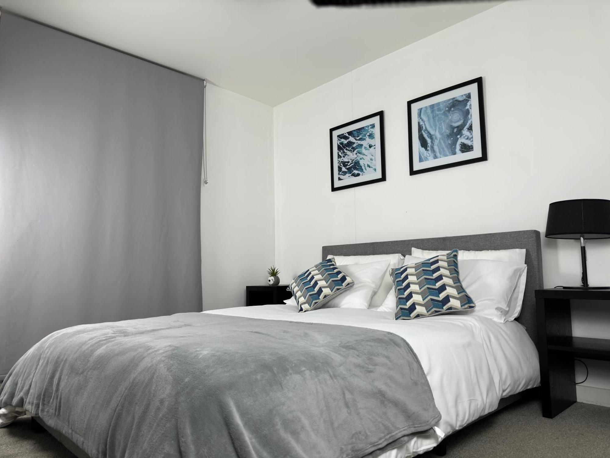 Cozy City Centre Apartment With Free Parking And Free Gym Birmingham Bagian luar foto