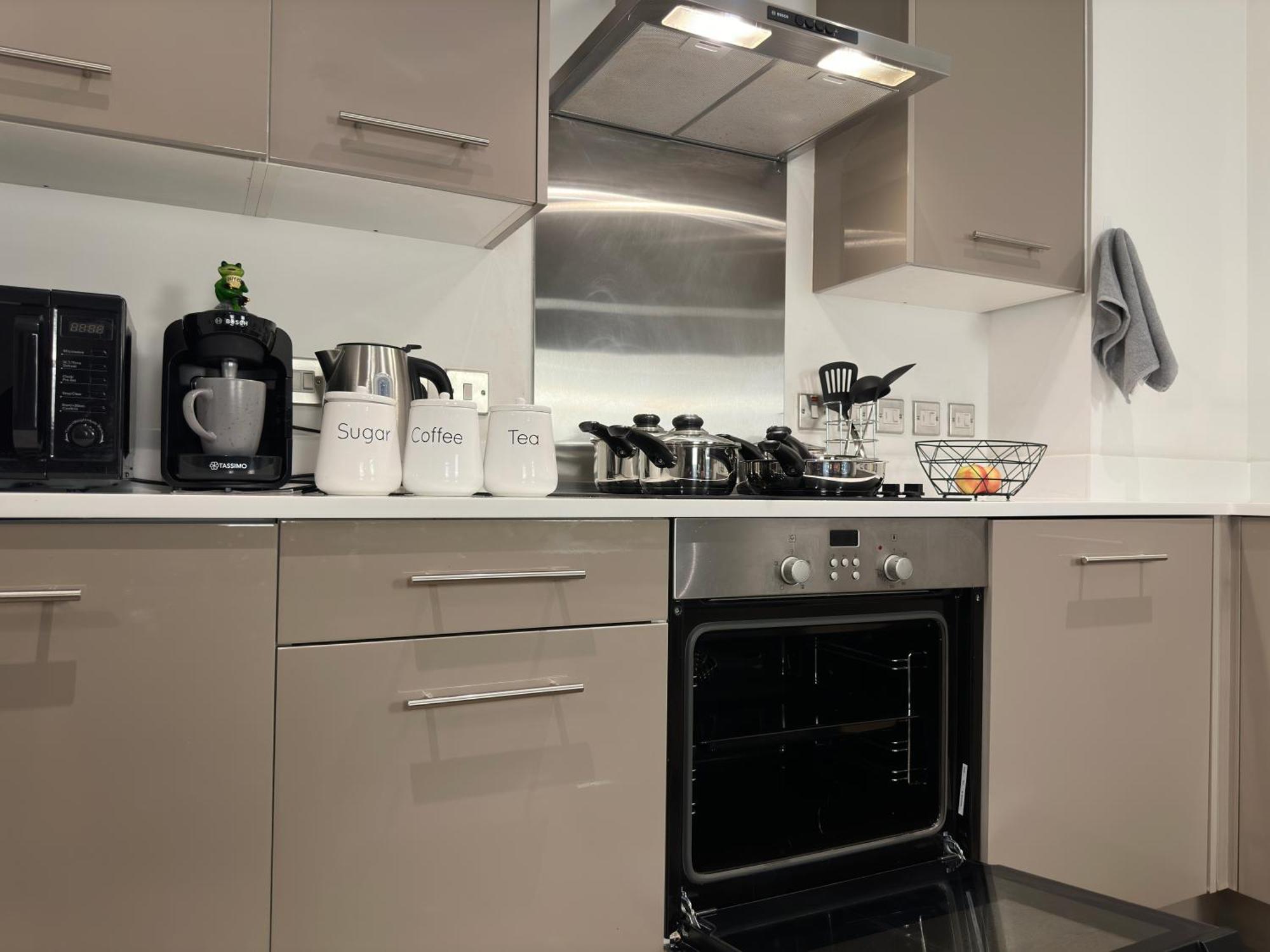 Cozy City Centre Apartment With Free Parking And Free Gym Birmingham Bagian luar foto