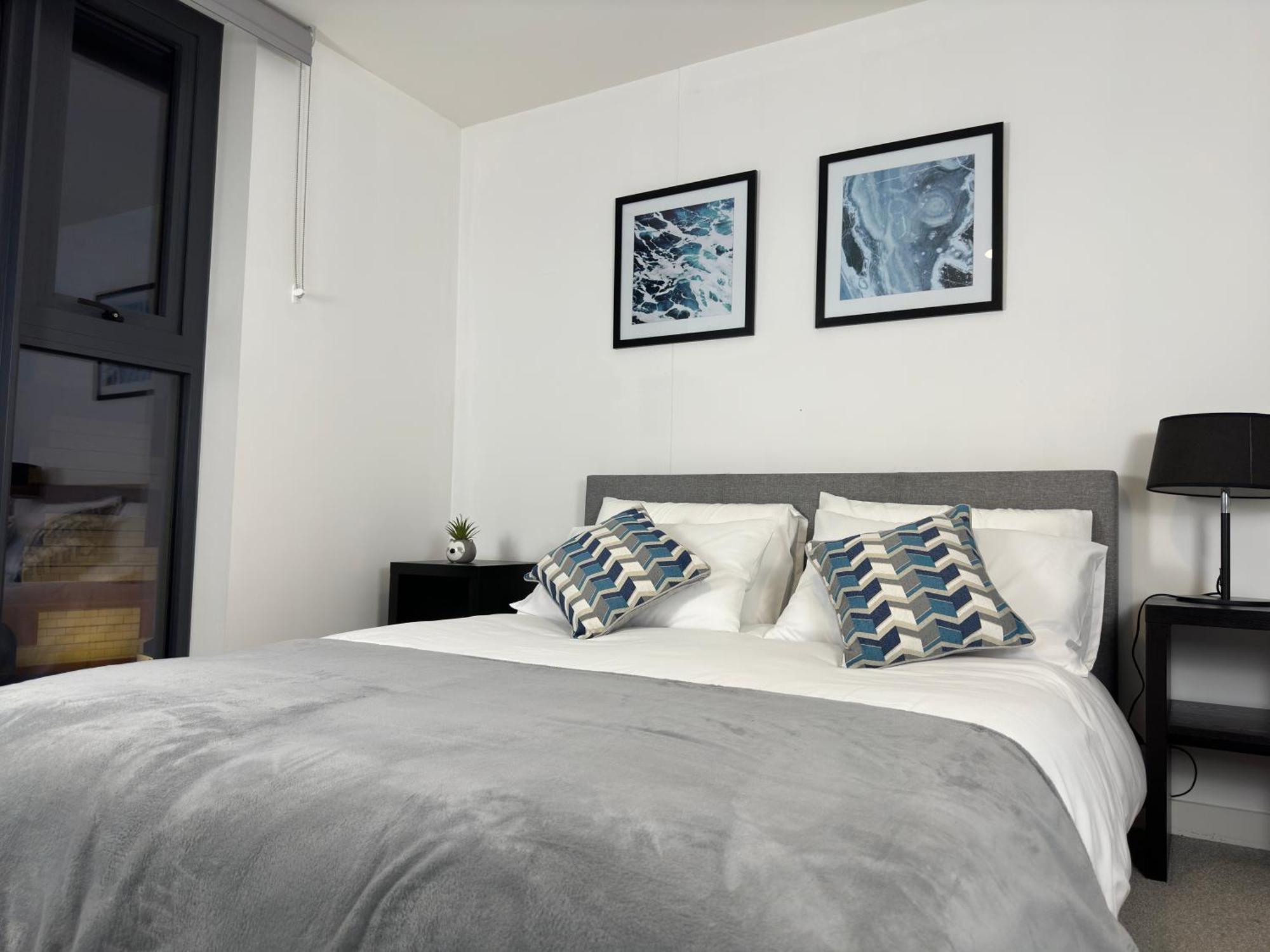 Cozy City Centre Apartment With Free Parking And Free Gym Birmingham Bagian luar foto