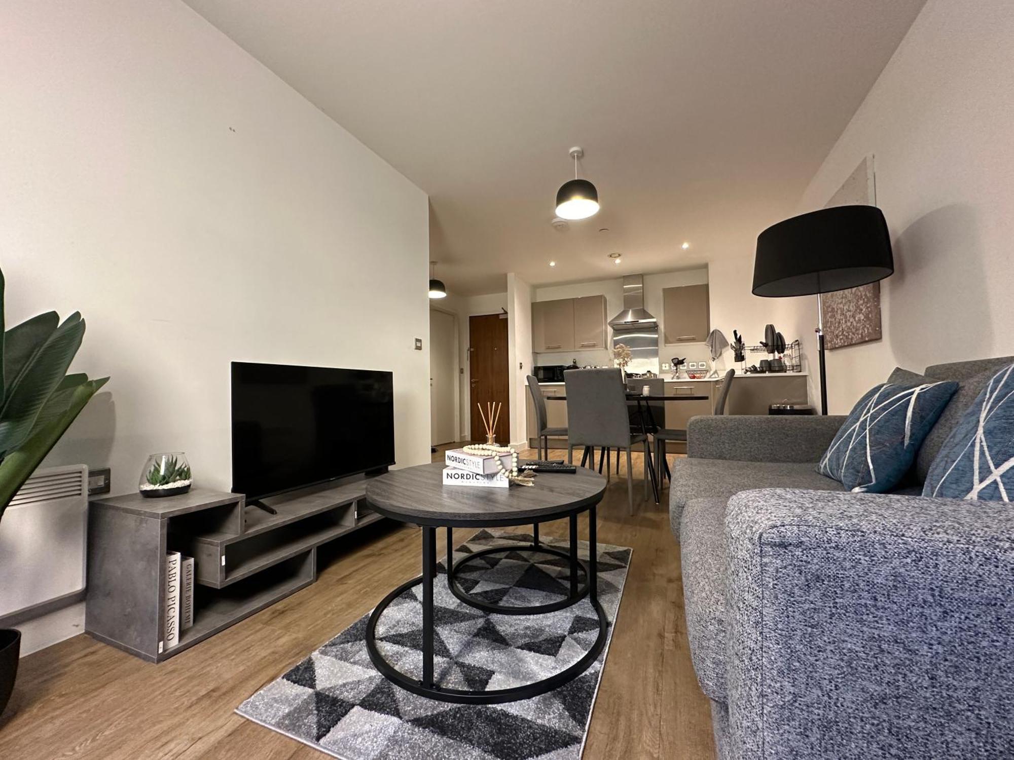 Cozy City Centre Apartment With Free Parking And Free Gym Birmingham Bagian luar foto