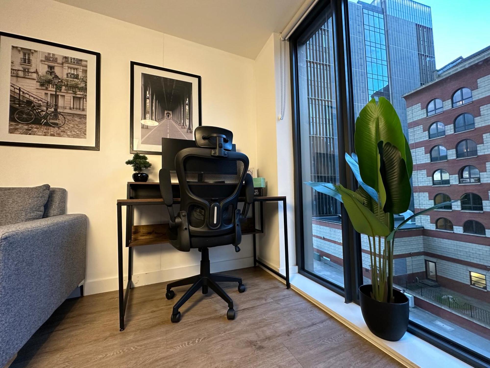 Cozy City Centre Apartment With Free Parking And Free Gym Birmingham Bagian luar foto
