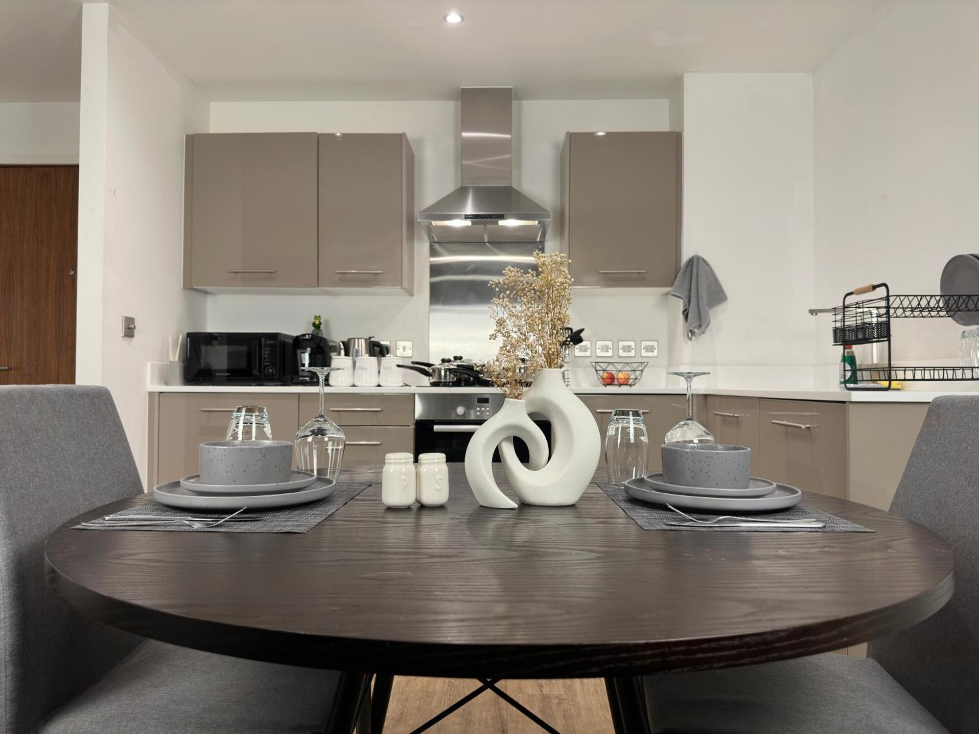Cozy City Centre Apartment With Free Parking And Free Gym Birmingham Bagian luar foto
