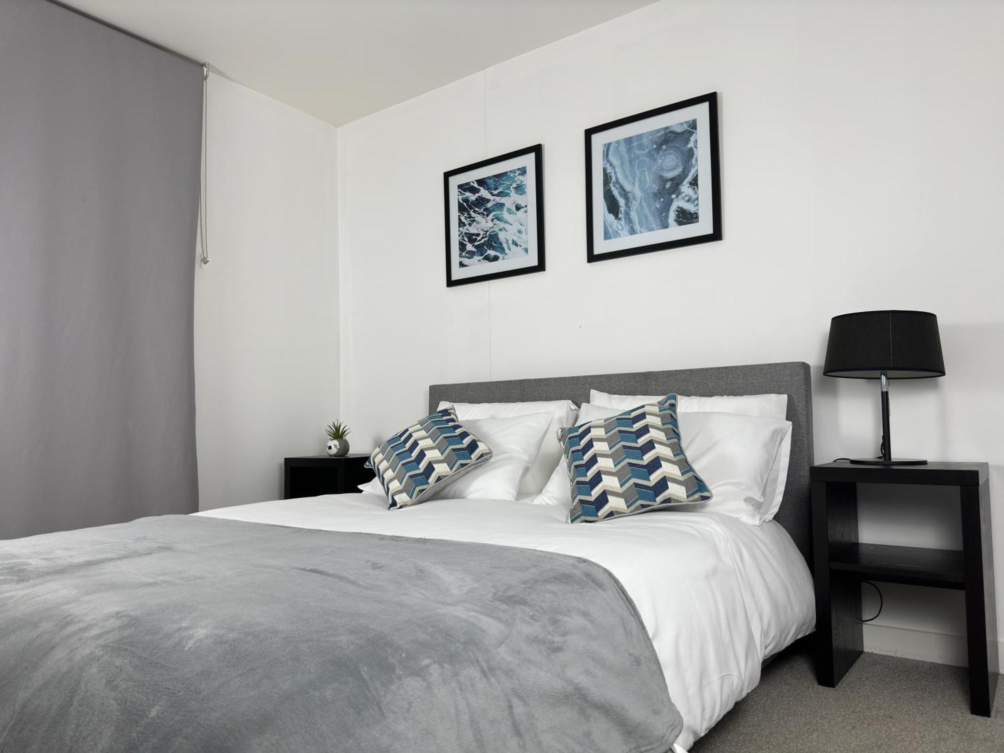 Cozy City Centre Apartment With Free Parking And Free Gym Birmingham Bagian luar foto