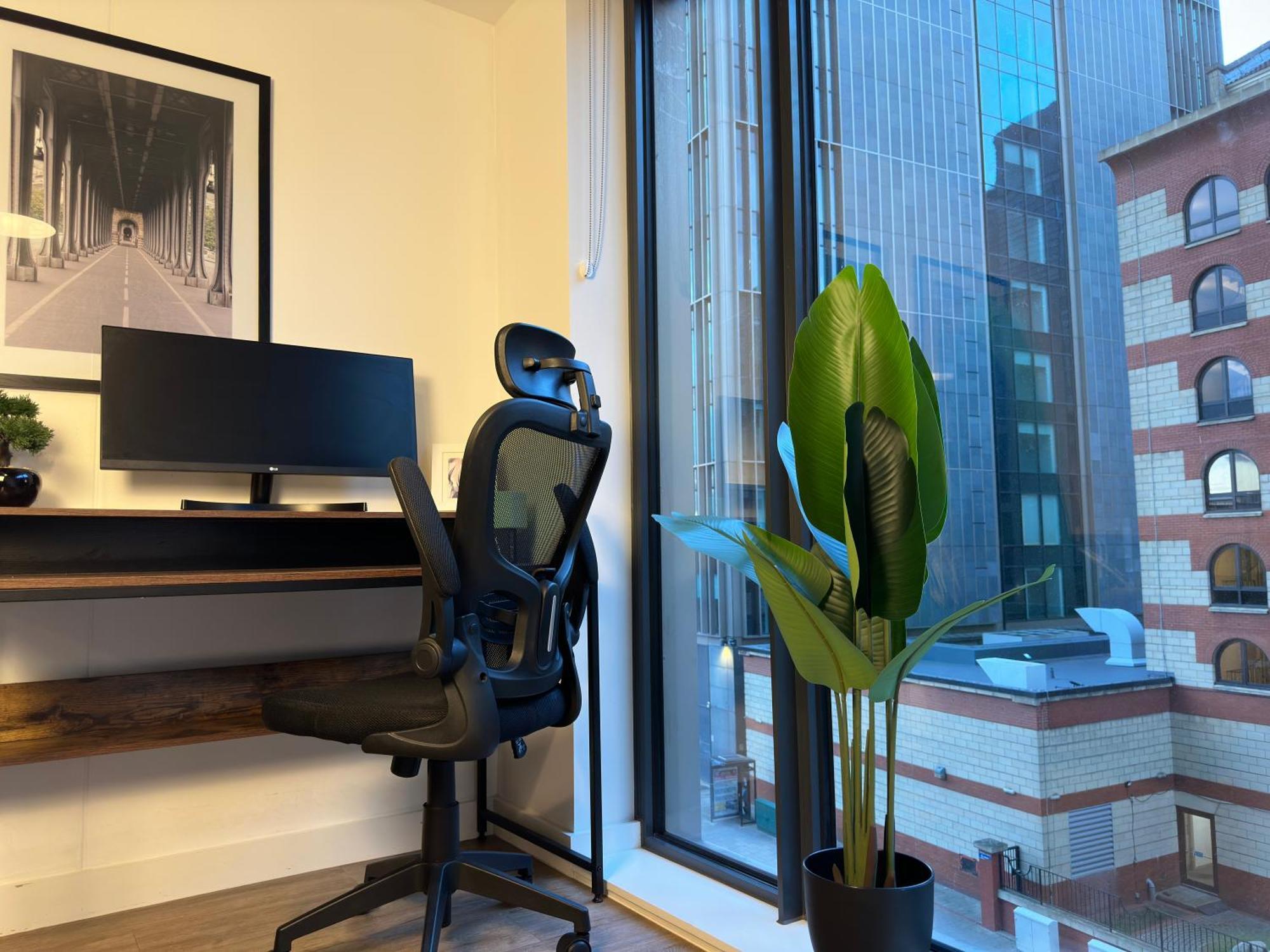 Cozy City Centre Apartment With Free Parking And Free Gym Birmingham Bagian luar foto