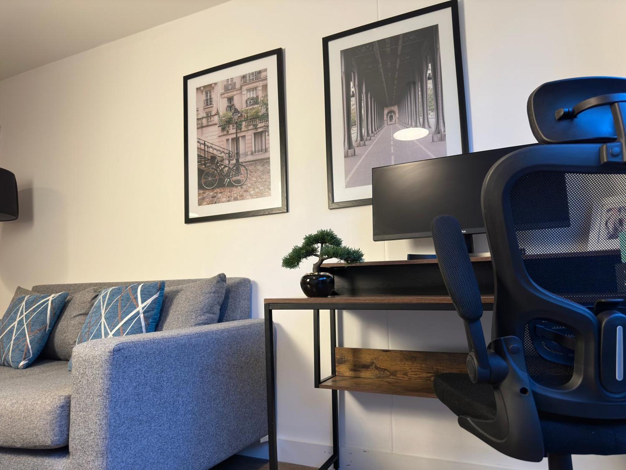 Cozy City Centre Apartment With Free Parking And Free Gym Birmingham Bagian luar foto