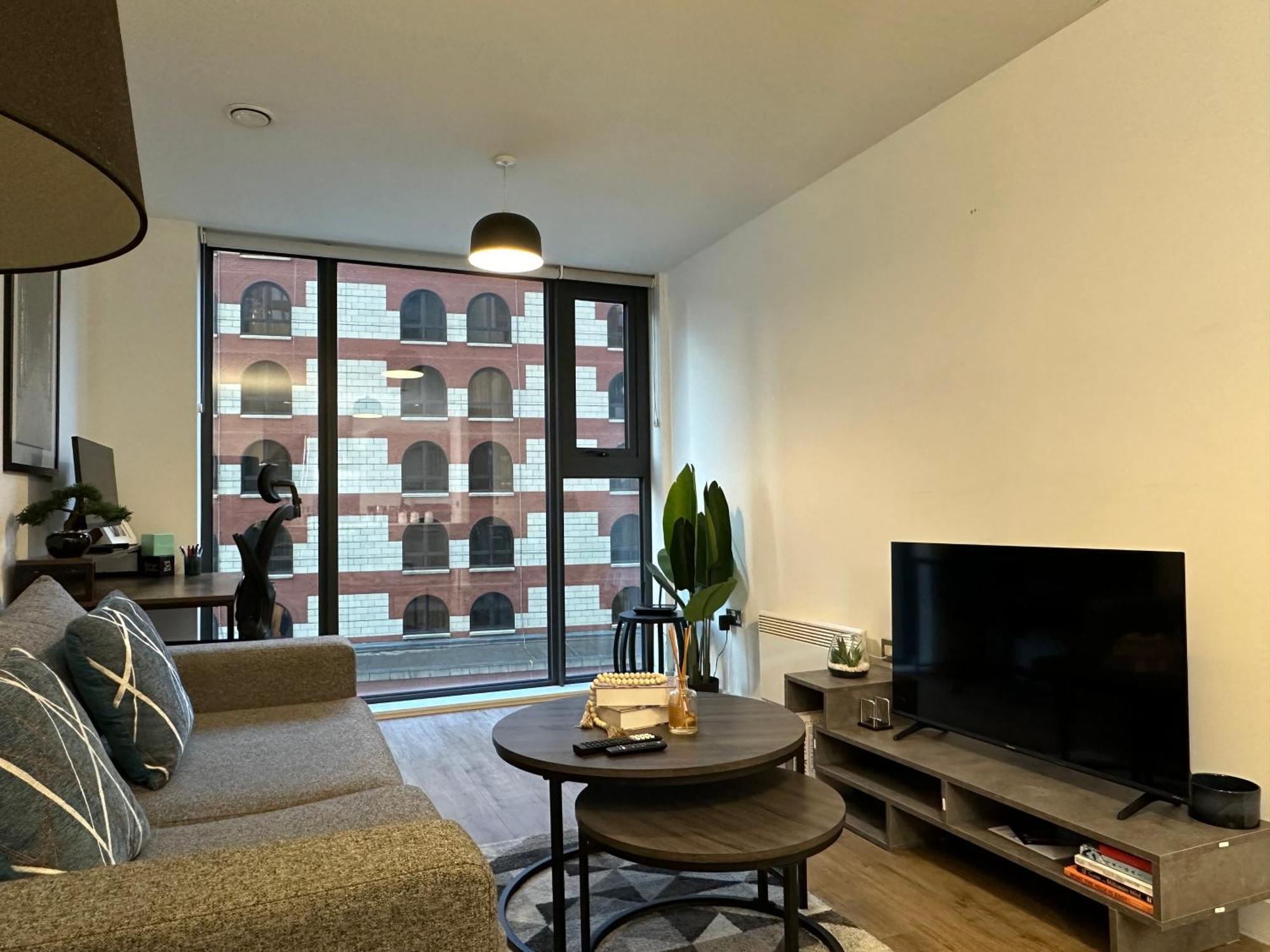 Cozy City Centre Apartment With Free Parking And Free Gym Birmingham Bagian luar foto
